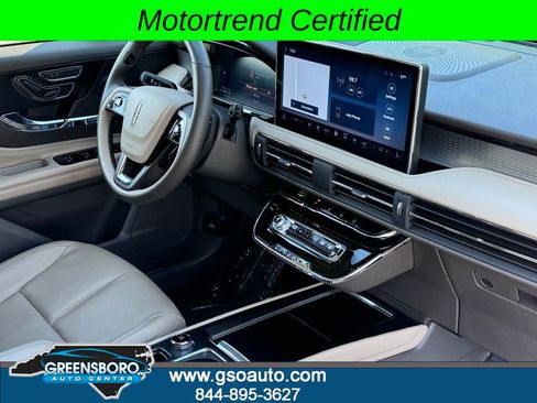 Used 2023 Lincoln Corsair AWD w/ Equipment Group 101A image 10