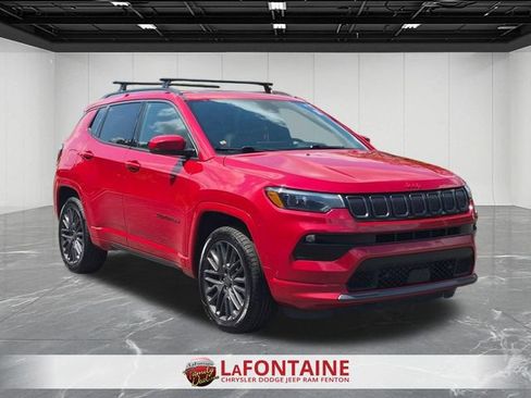 Certified 2022 Jeep Compass Limited w/ (RED) Package AWD/4WD image 7