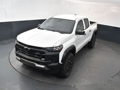 New 2026 Chevrolet Colorado Trail Boss AWD/4WD image 14