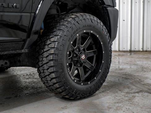 Used 2020 RAM 2500 Laramie w/ Night Edition image 64