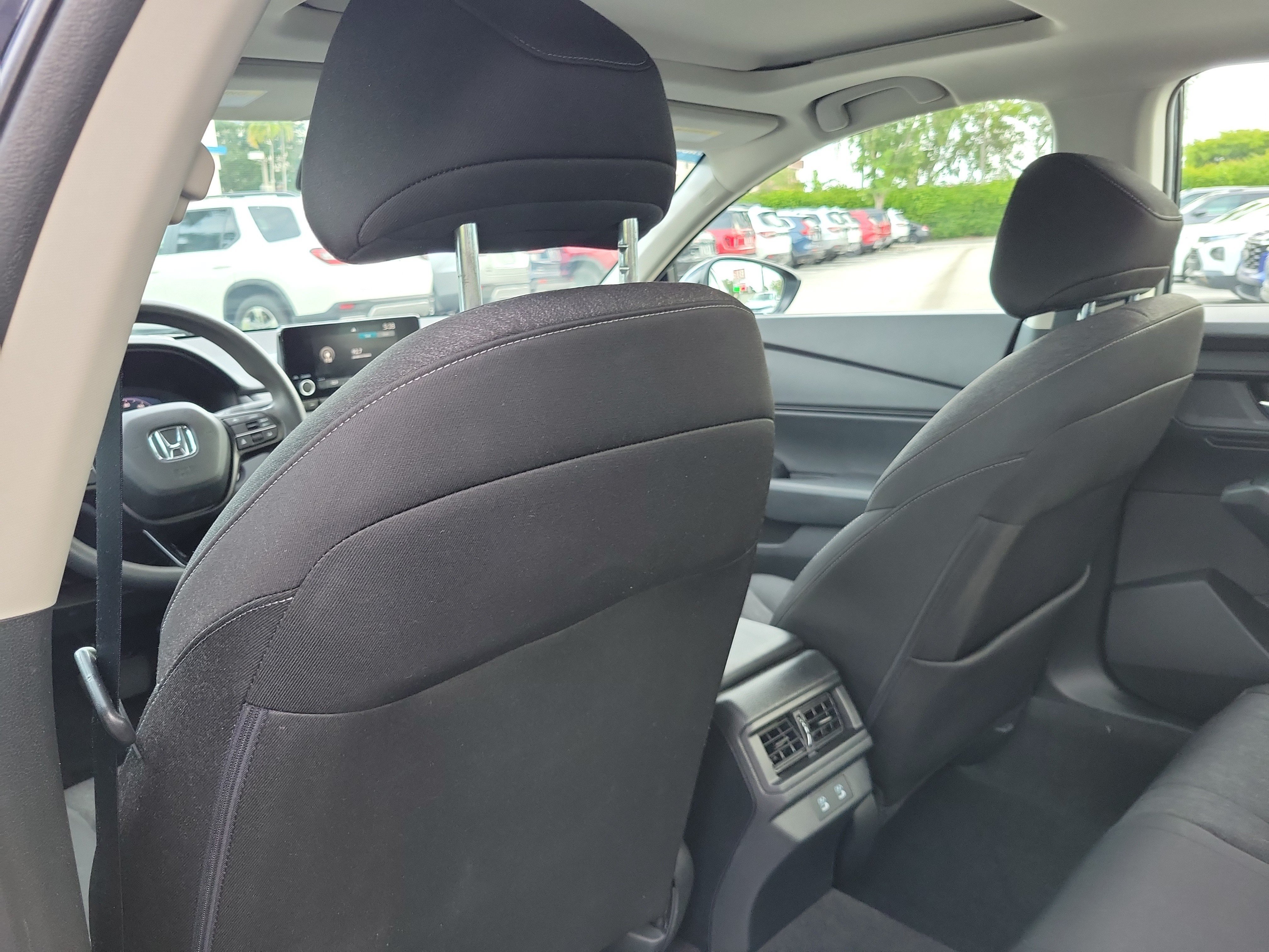 Certified 2025 Honda Accord SE image 9