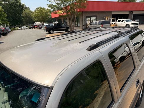 Used 2002 Chevrolet Suburban LS RWD image 6