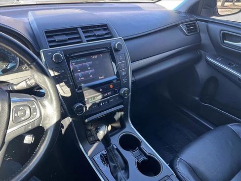 Used 2015 Toyota Camry XLE image 15
