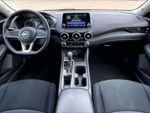Used 2024 Nissan Sentra SV image 10
