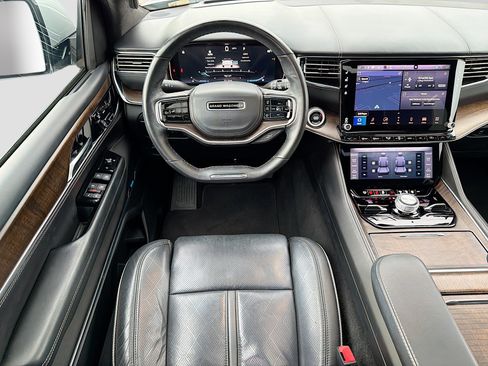 Used 2022 Jeep Grand Wagoneer Series II image 17