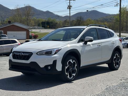 Used 2022 Subaru Crosstrek 2.5i Limited w/ Moonroof Package 2 image 7