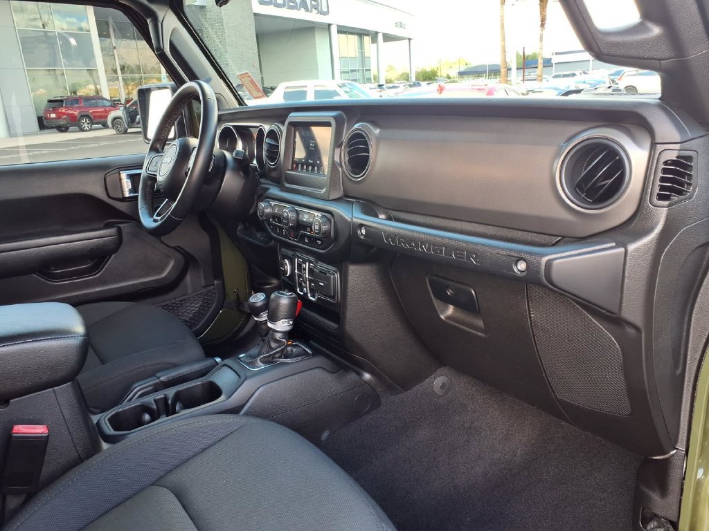 Used 2022 Jeep Wrangler Unlimited Sport AWD/4WD image 16