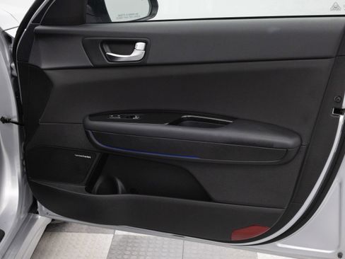 Used 2020 Kia Optima Premium FWD image 30