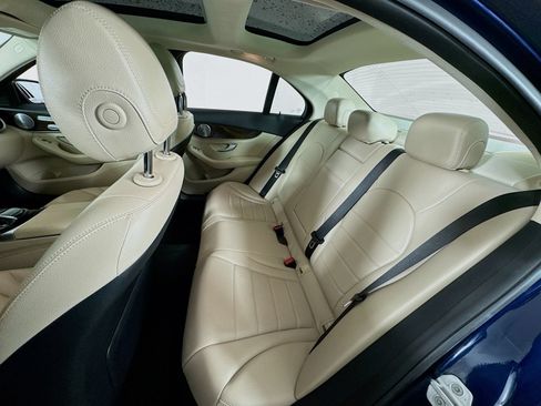 Used 2015 Mercedes-Benz C 300 4MATIC Sedan image 18