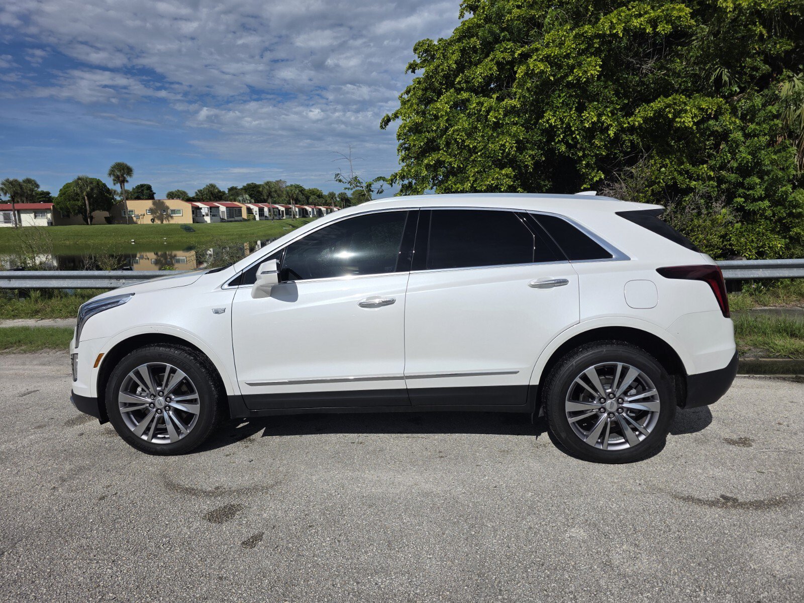 Used 2024 Cadillac XT5 Premium Luxury FWD image 7
