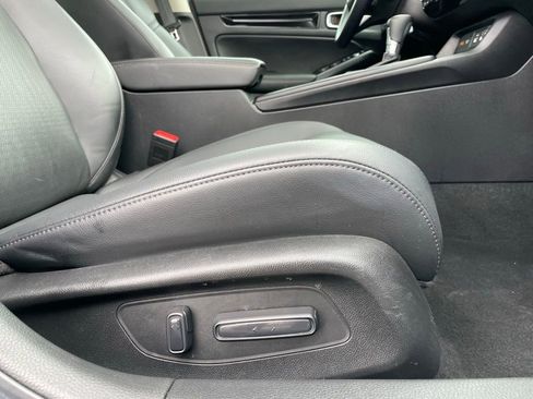 Certified 2024 Honda Civic Touring image 31