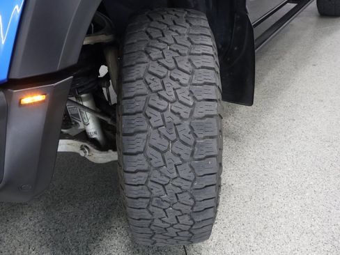 Used 2022 RAM 1500 TRX w/ TRX Level 2 Equipment Group image 4