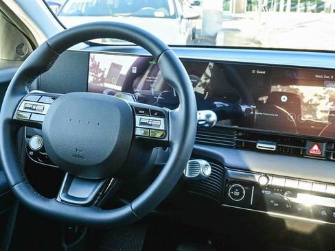 New 2026 Hyundai Ioniq 5 SEL image 18