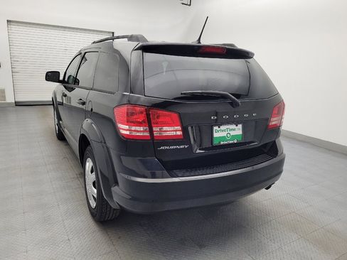 Used 2017 Dodge Journey SE w/ Flexible Seating Group image 6