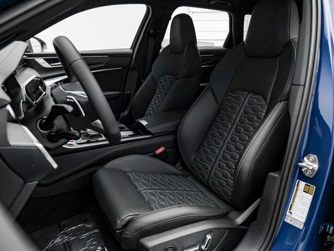 Used 2025 Audi RS 6 performance image 33