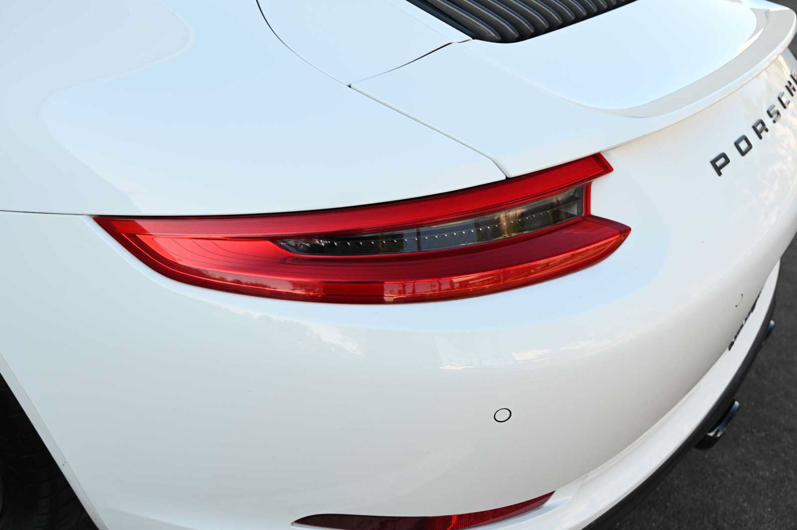Used 2018 Porsche 911 Carrera T RWD image 6