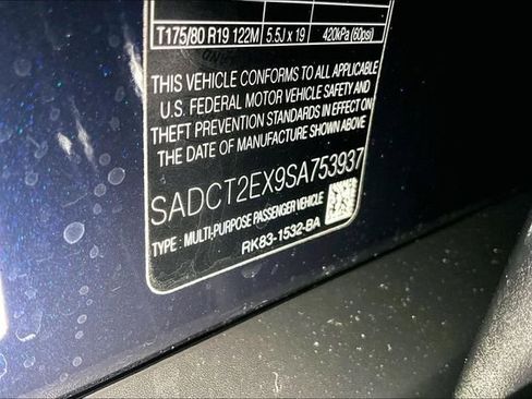 Certified 2025 Jaguar F-PACE R-Dynamic S image 34