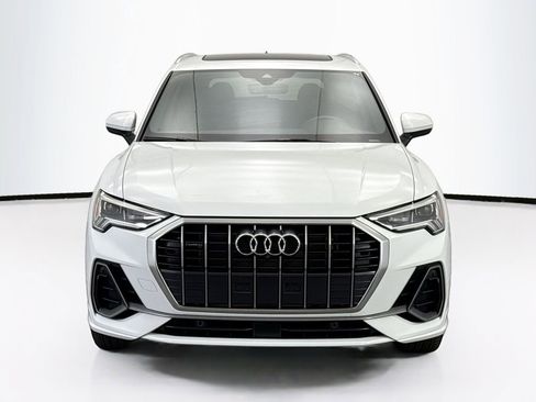 Certified 2025 Audi Q3 2.0T Premium Plus w/ Premium Plus Package image 2
