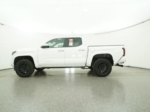 New 2025 Toyota Tacoma SR5 image 9