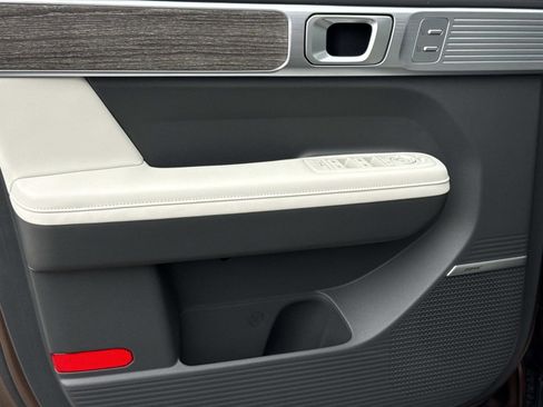 New 2026 Hyundai Santa Fe Calligraphy image 9