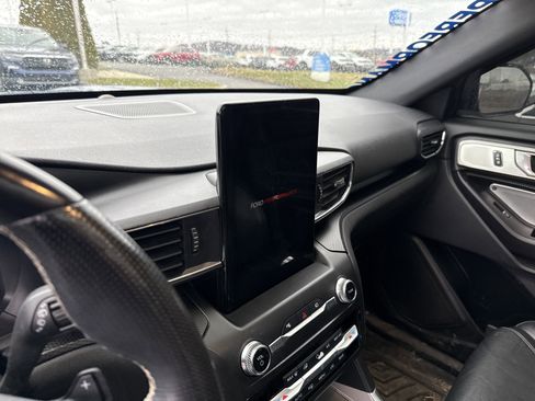 Used 2020 Ford Explorer ST w/ Premium Technology Package image 9