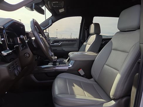 Used 2022 Chevrolet Silverado 1500 LTZ image 15