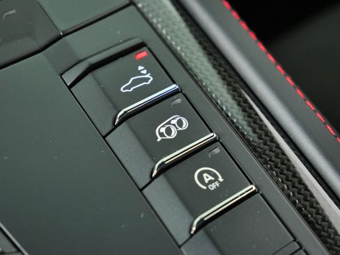 Certified 2025 Porsche 718 Cayman GTS RWD image 19