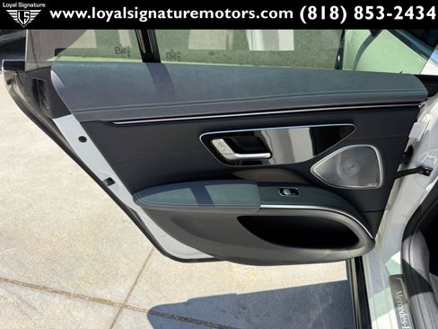 Used 2022 Mercedes-Benz EQS 450+ Sedan image 14