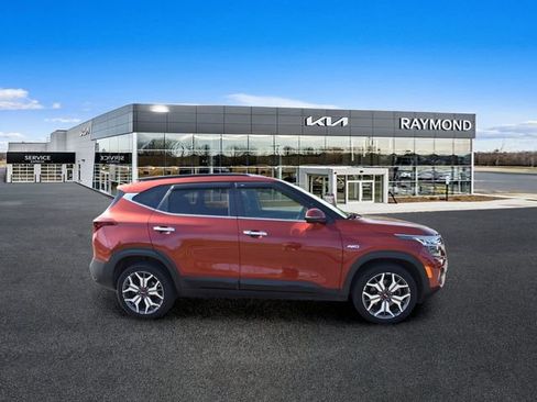 Used 2021 Kia Seltos SX AWD/4WD image 2