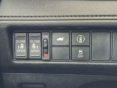 Certified 2023 Honda Odyssey Sport image 22