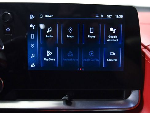 Used 2024 Chevrolet Corvette Stingray Premium Conv w/ Z51 Performance Package image 4