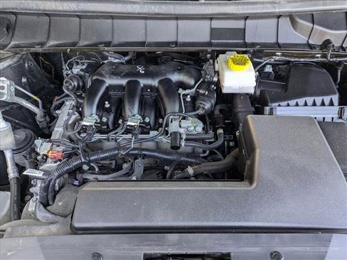 Used 2024 Nissan Pathfinder SV image 22