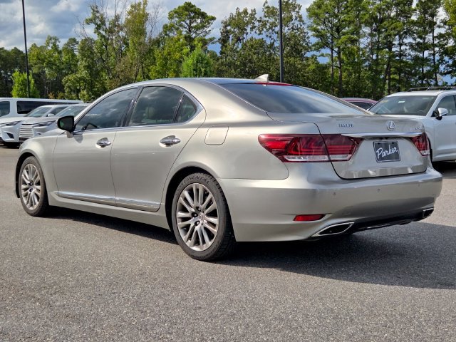 Used 2017 Lexus LS 460 w/ Comfort Package RWD image 3