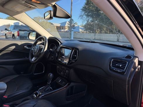 Used 2019 Jeep Compass Limited image 28