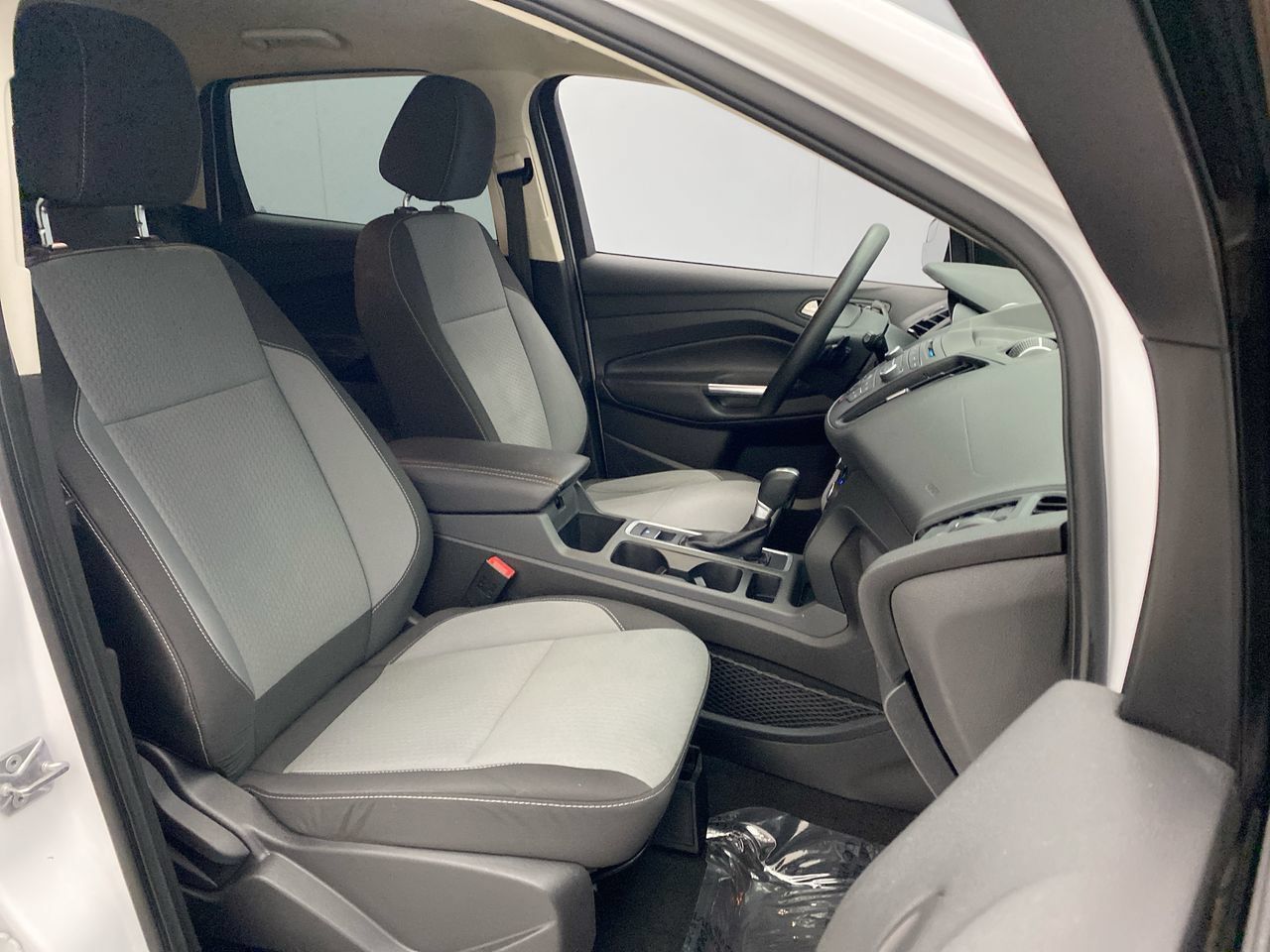 Used 2017 Ford Escape SE AWD/4WD image 21