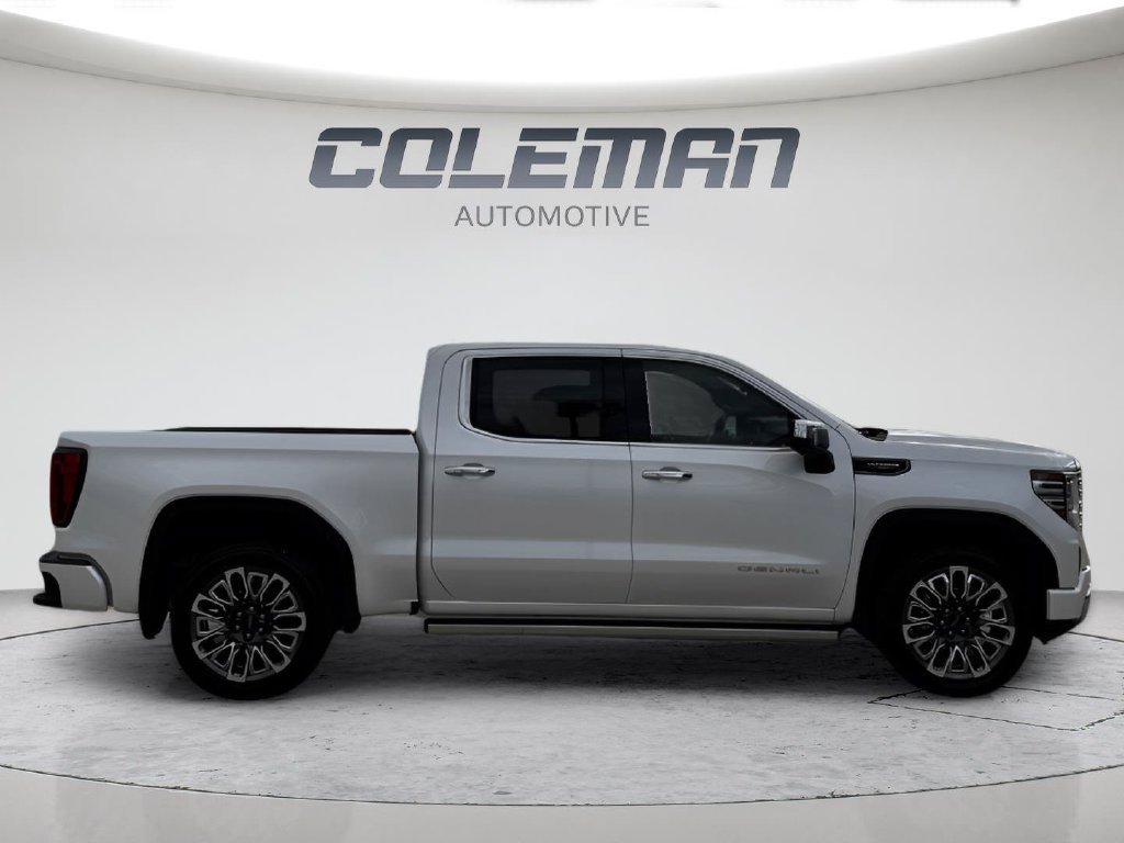 Used 2023 GMC Sierra 1500 Denali Ultimate AWD/4WD image 5