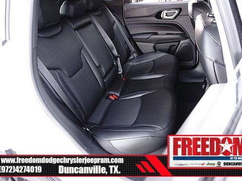 New 2026 Jeep Compass Latitude image 16