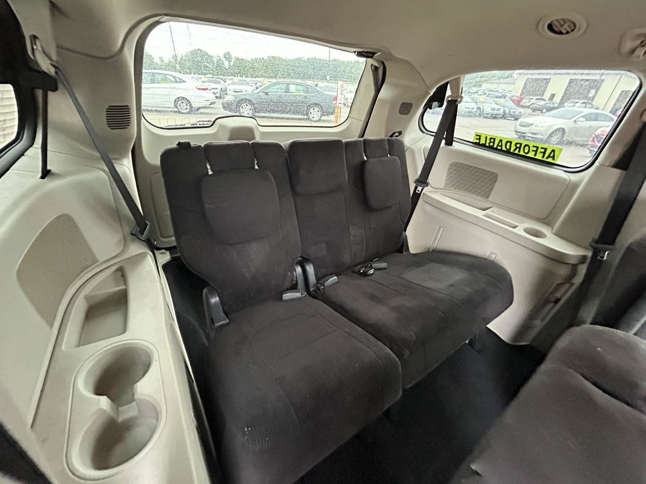 Used 2014 Dodge Grand Caravan SXT FWD image 13