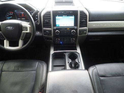 Used 2019 Ford F250 Lariat w/ Lariat Ultimate Package image 19