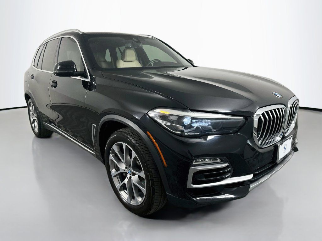 Used 2019 BMW X5 xDrive40i w/ Convenience Package AWD/4WD image 3