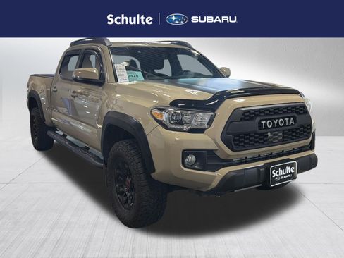 Used 2018 Toyota Tacoma TRD Off-Road w/ Technology Package AWD/4WD image 1