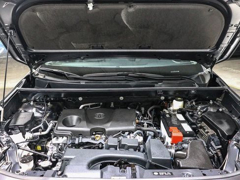 Used 2023 Toyota RAV4 XLE Premium FWD image 28
