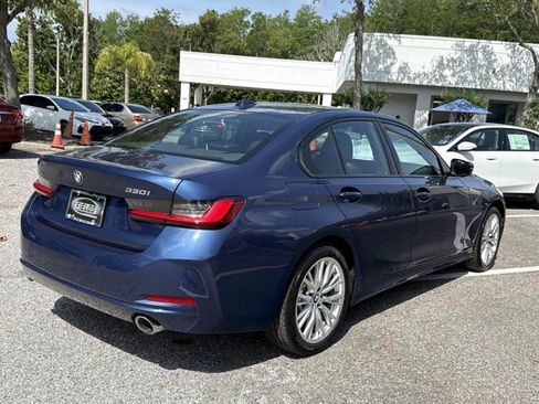 Used 2023 BMW 330i xDrive Sedan AWD/4WD image 3