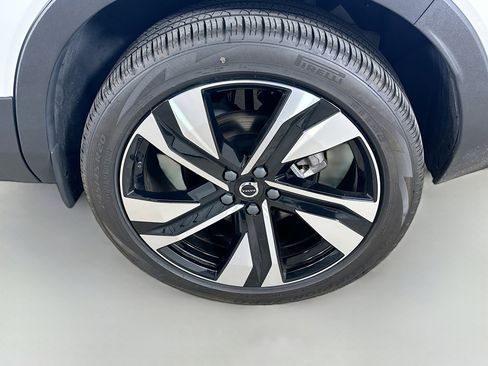 Used 2023 Volvo XC40 B5 Plus w/ Climate Package AWD/4WD image 38