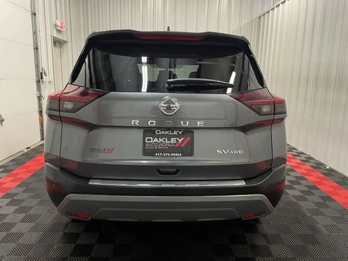 Used 2021 Nissan Rogue SV AWD/4WD image 3