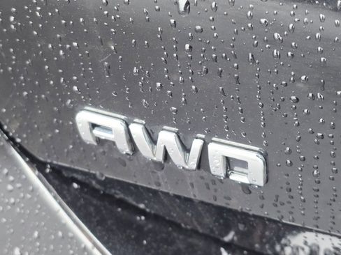 Used 2023 Chevrolet Equinox LT image 31