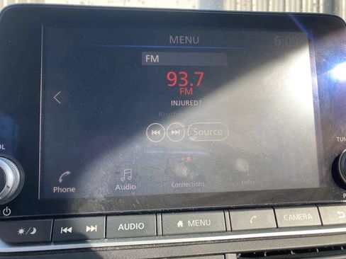 Used 2023 Nissan Altima 2.5 SV FWD image 24