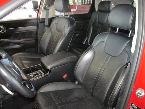 Used 2022 Kia Sorento SX AWD/4WD image 4