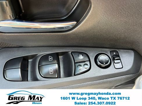 Used 2023 Nissan Kicks SV FWD image 24