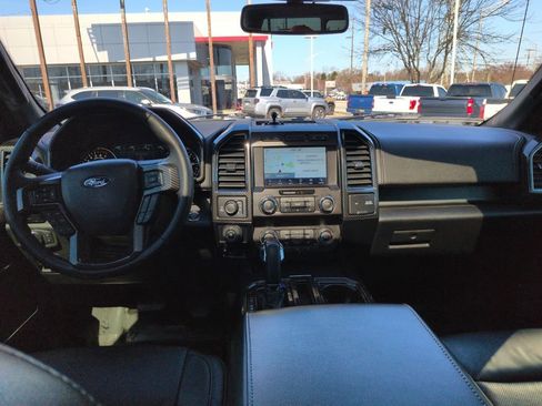 Used 2020 Ford F150 Lariat image 12